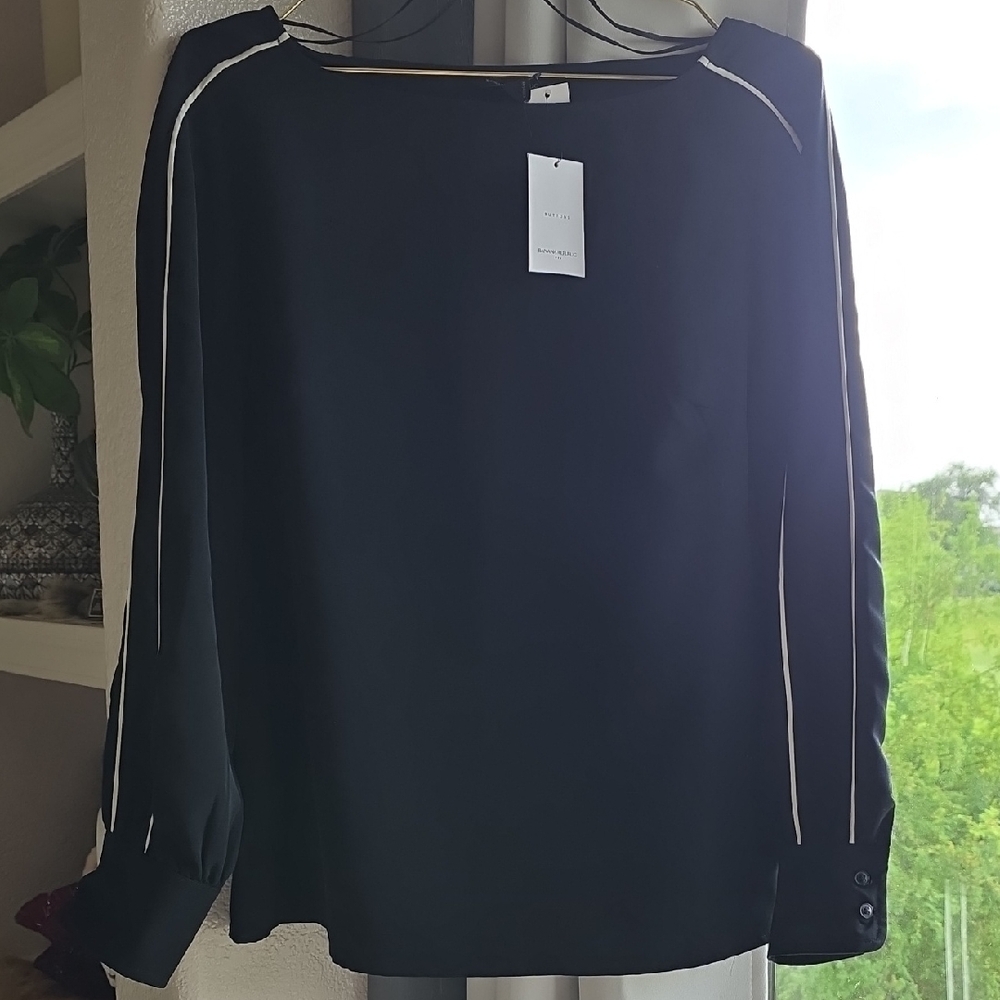 Banana Republic Factory Black Blouse with Cream Piping Medium